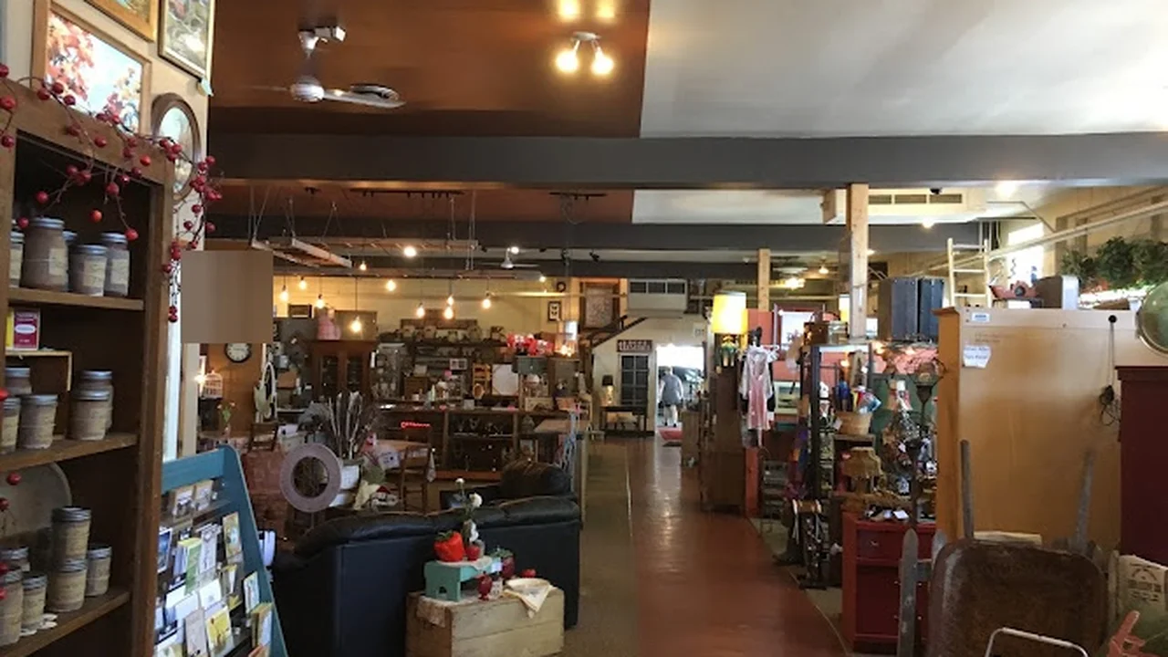 Consignment store in Billings, Montana: Marketplace 3301
