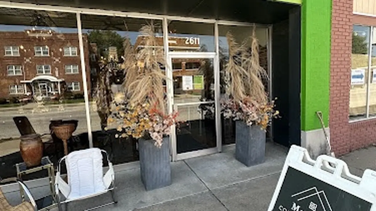 Consignment store in Wichita, Kansas: McCoy's Consign & Design