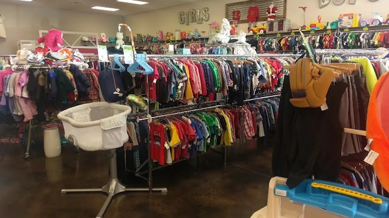 Consignment store in Las Vegas, Nevada: Me ‘n Mommy To Be