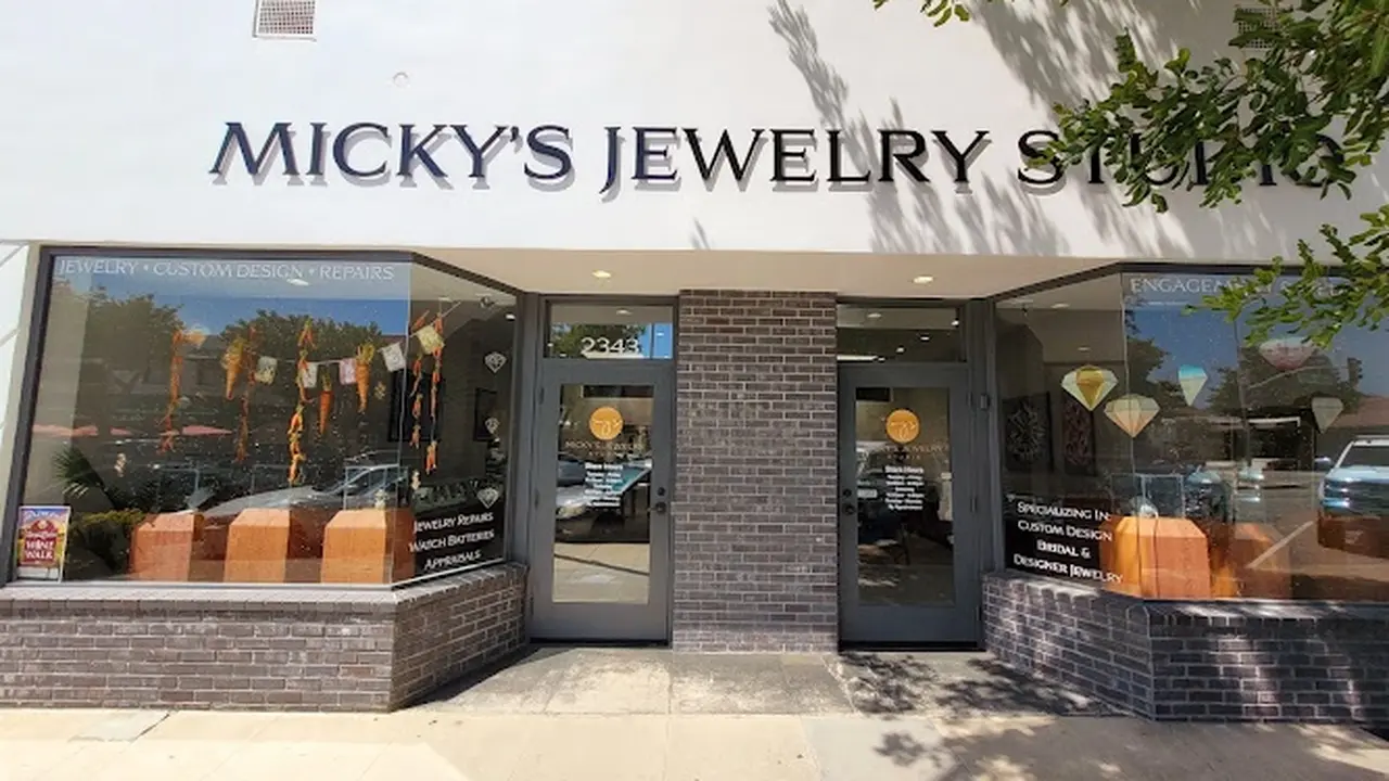 Consignment store in La Verne, California: Micky's Jewelry Studio