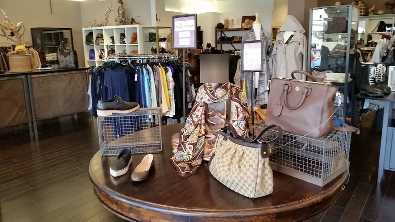 Consignment store in Burlingame, California: Millie Mango