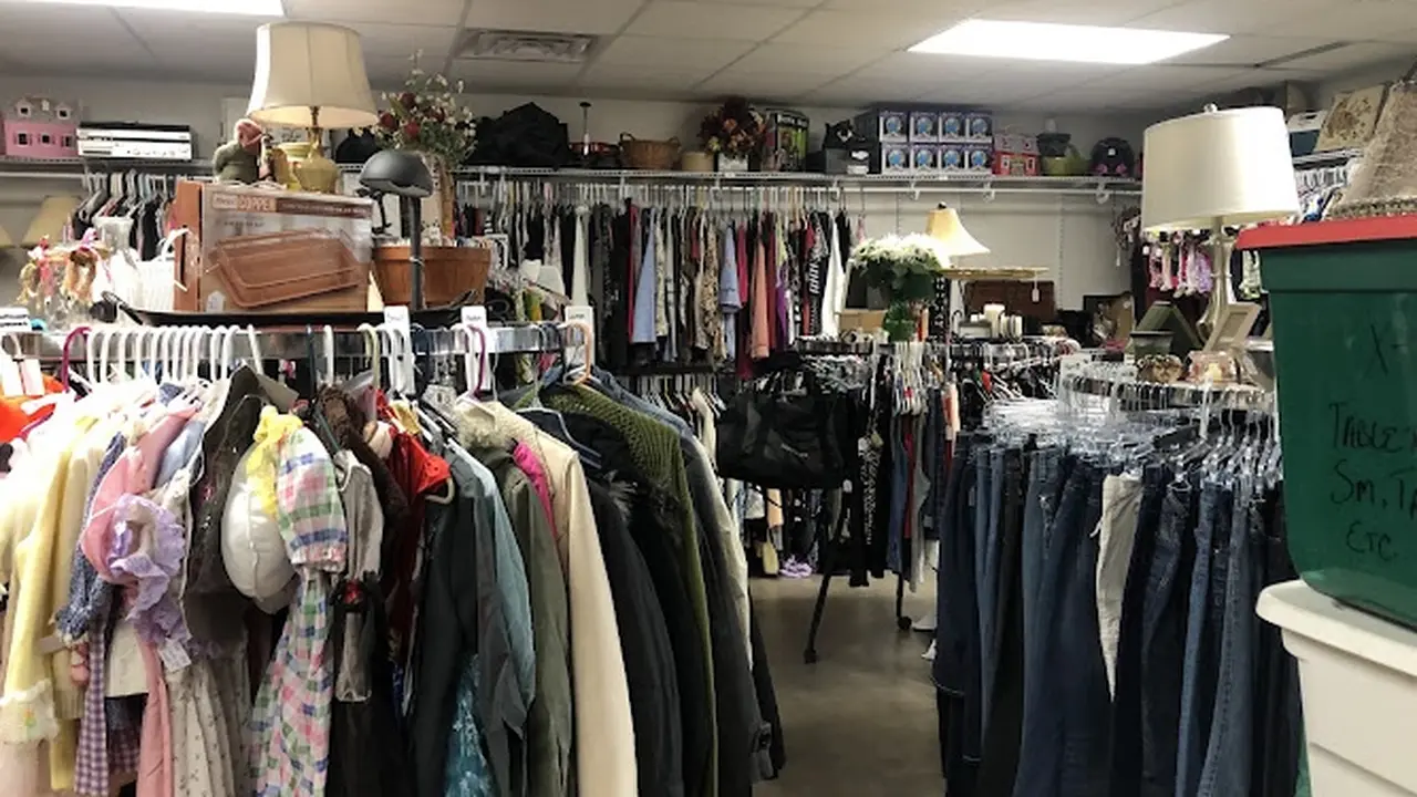 Consignment store in Shawano, Wisconsin: Mimi's Closet & More