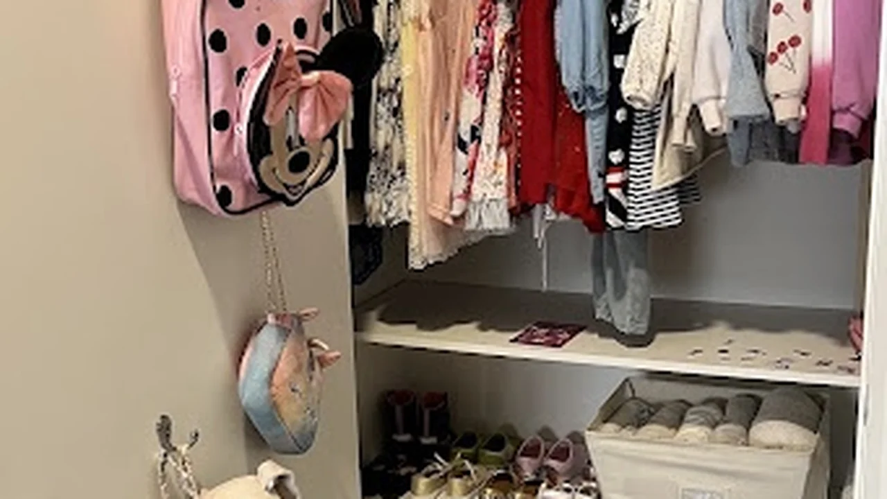 Consignment store in Brooklyn, New York: minimizingNYC