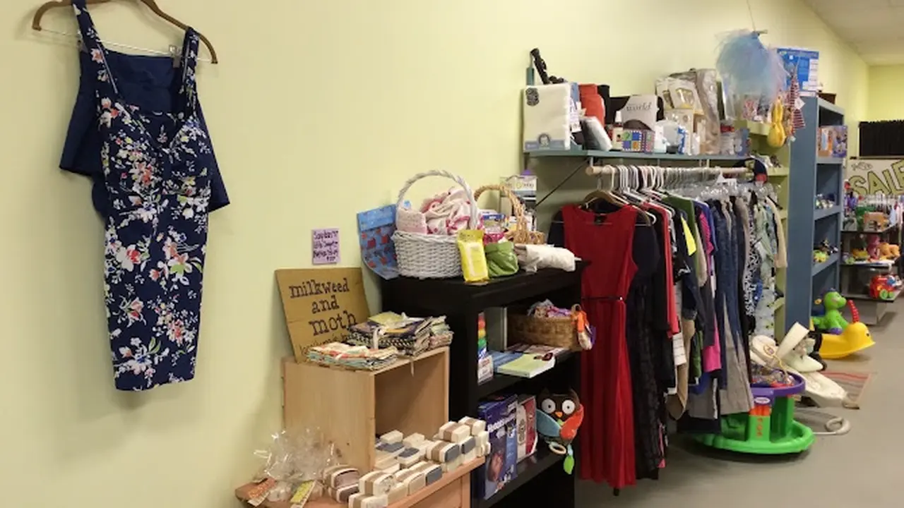 Consignment store in Belfast, Maine: Minnows Children's Consignment