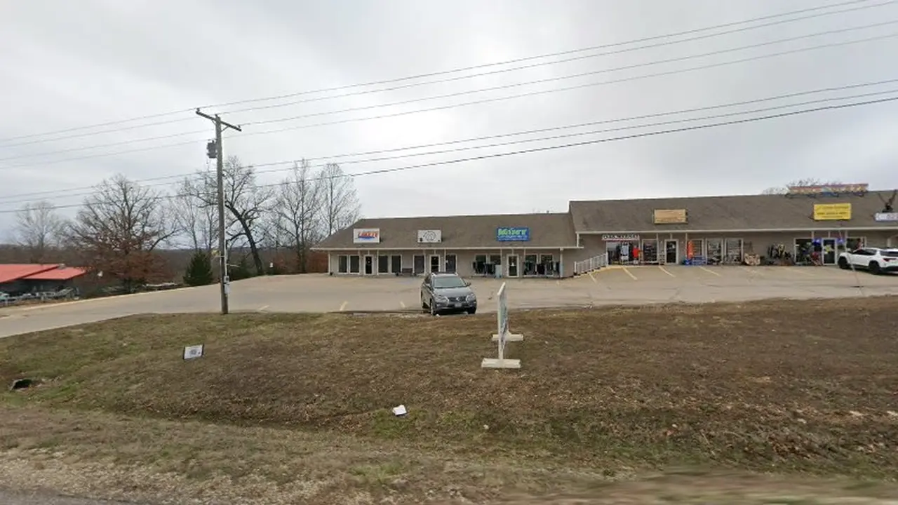 Consignment store in Camdenton, Missouri: Mint Consignments
