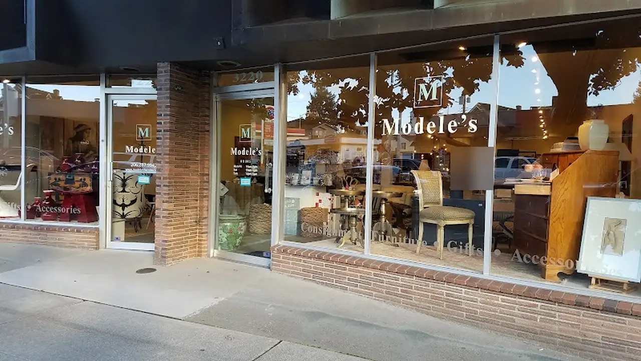 Consignment store in Seattle, Washington: Modele's Home Furnishings
