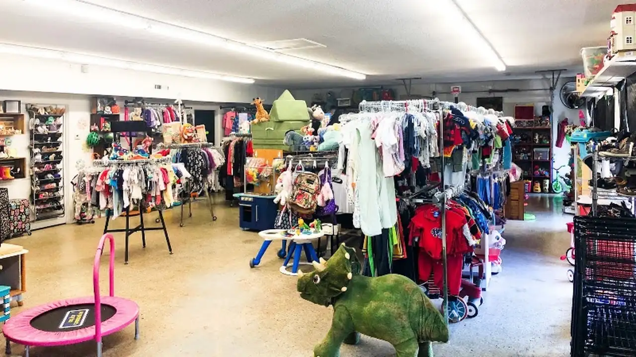 Consignment store in Hillsborough, North Carolina: Mommy and Me Resales