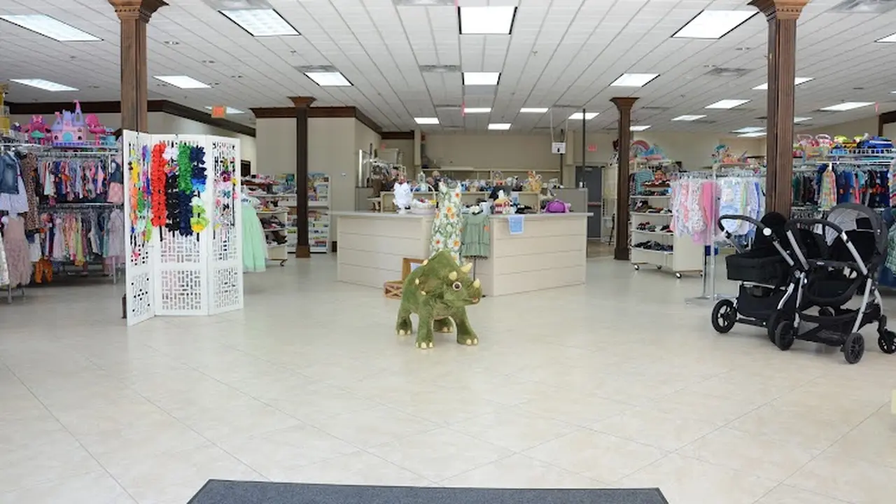 Consignment store in Orange Park, Florida: MoonBabies Children's Resale