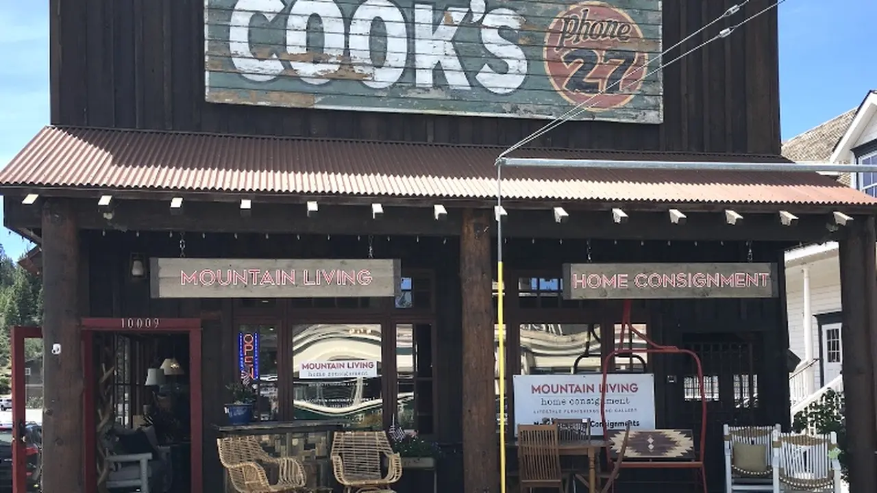 Consignment store in Truckee, California: Mountain Living Home Consignment