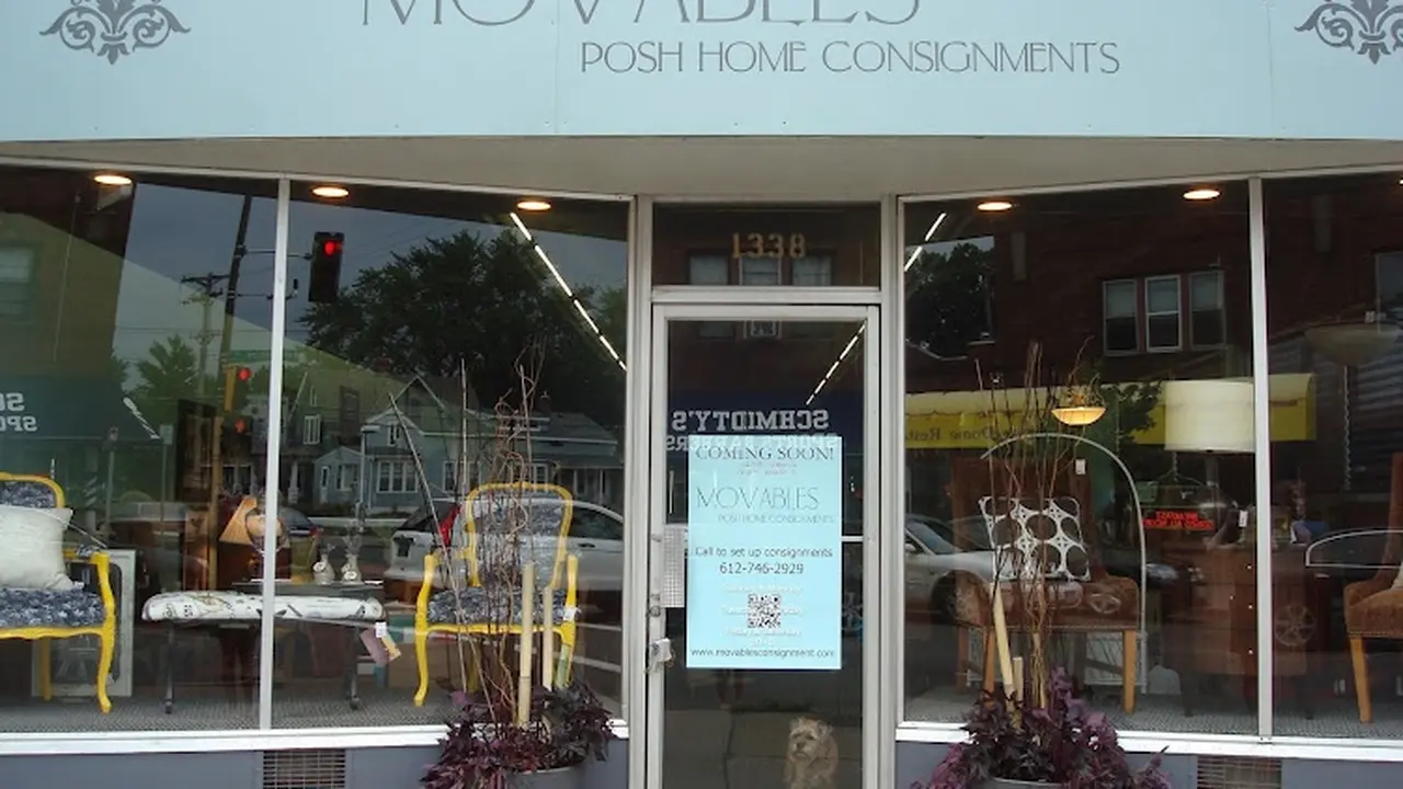 Consignment store in St Paul, Minnesota: Movables