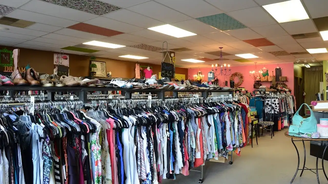 Consignment store in Jacksonville, Florida: Ms. Mulligan's Consignment Boutique
