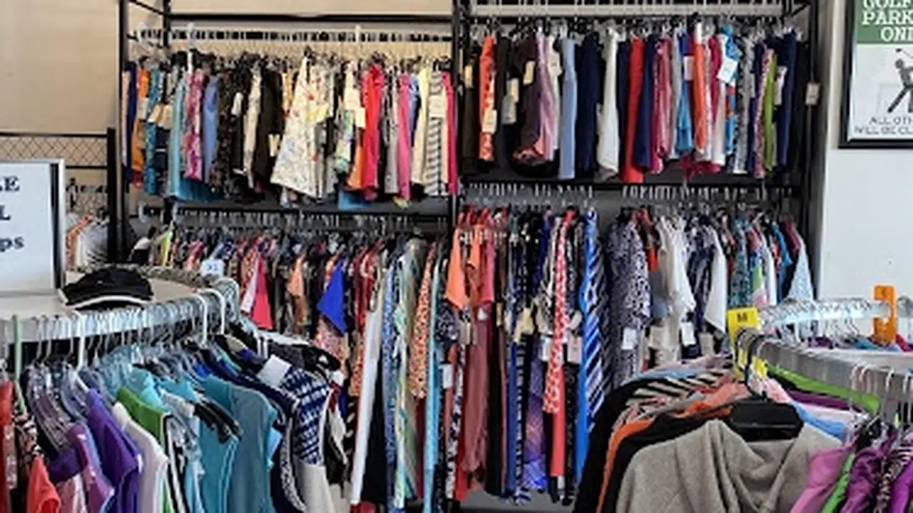 Consignment store in Wausau, Wisconsin: Mulligal