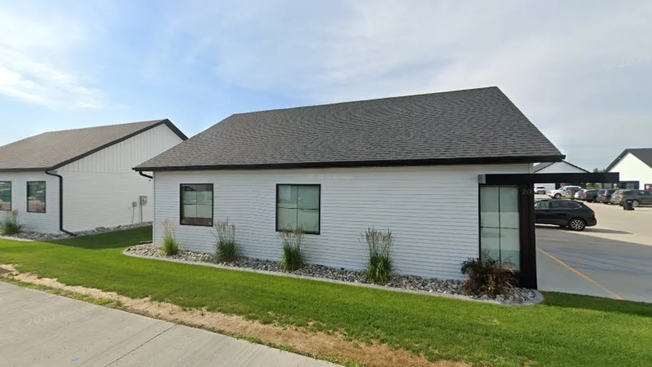 Consignment store in West Fargo, North Dakota: Mustard Cats Sports
