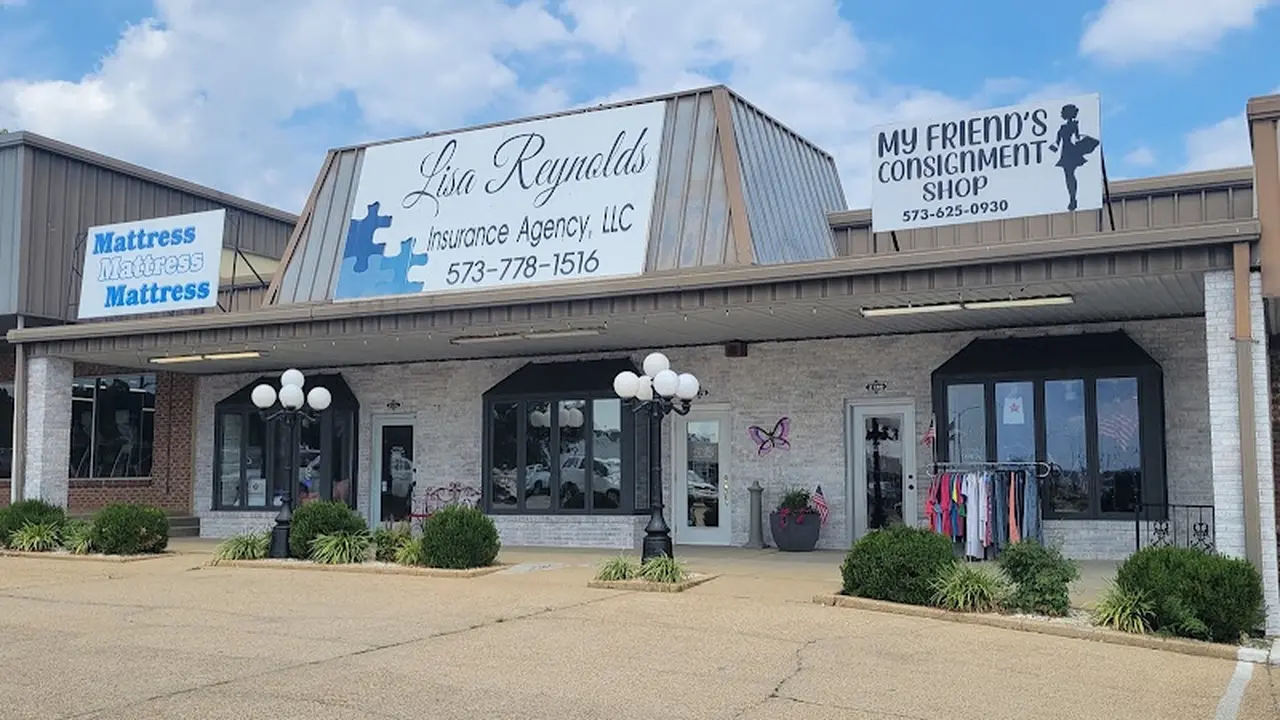 Consignment store in Poplar Bluff, Missouri: My Friend's Shop