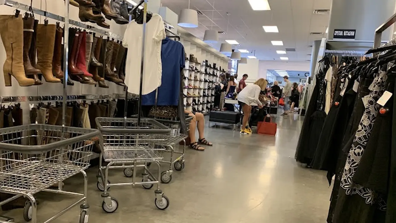 Consignment store in Scottsdale, Arizona: My Sister's Closet