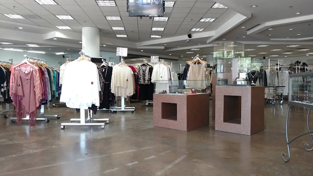 Consignment store in Scottsdale, Arizona: My Sister's Closet