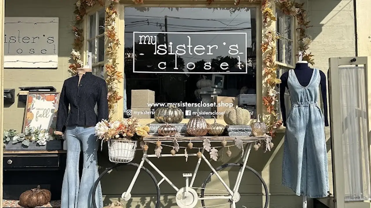 Consignment store in Stoneham, Massachusetts: My Sister's Closet