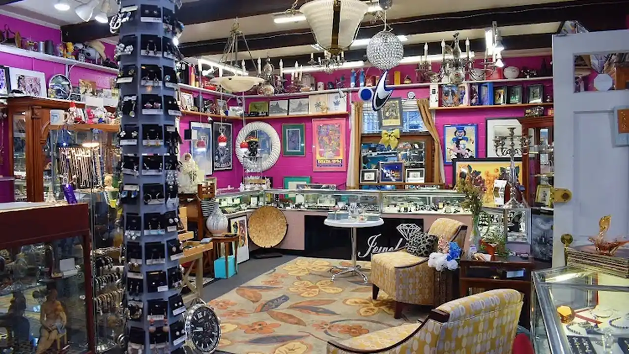 Consignment store in Henrico, Virginia: Needful Things & More