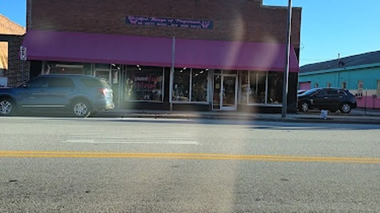 Consignment store in Pageland, South Carolina: Needful Things Of Pageland