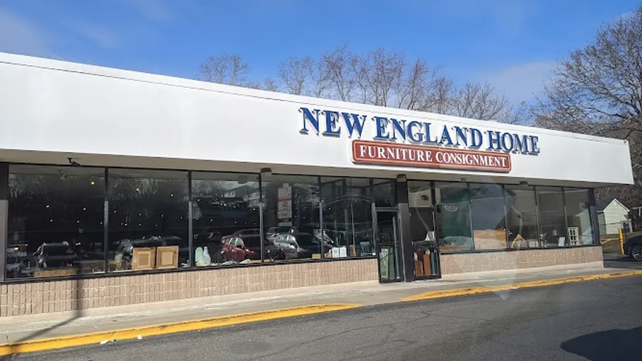 Consignment store in Worcester, Massachusetts: New England Home Furniture Consignment