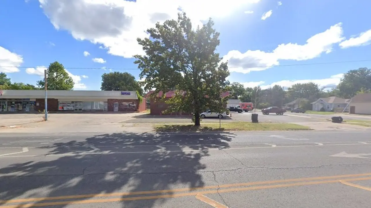 Consignment store in Muskogee, Oklahoma: New-Made