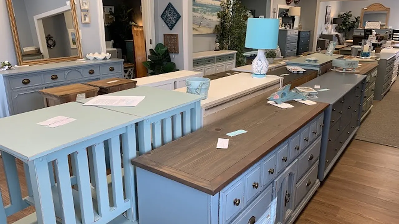 Consignment store in Wilmington, North Carolina: New to You Redo