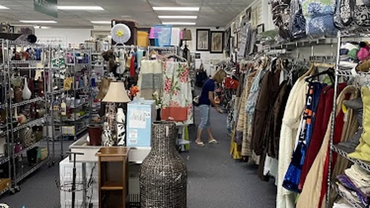 Consignment store in Stevens Point, Wisconsin: Nice as New