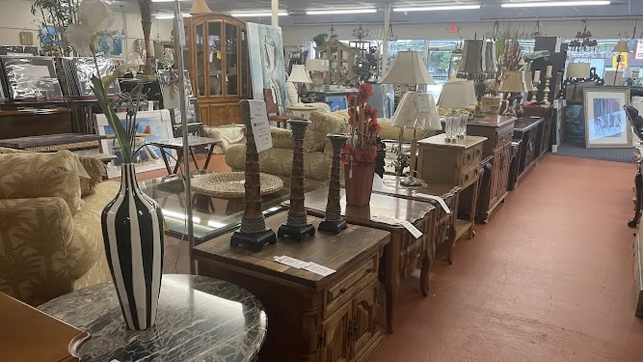 Consignment store in Cocoa, Florida: Nighten Day Upscale Consignment and Furniture