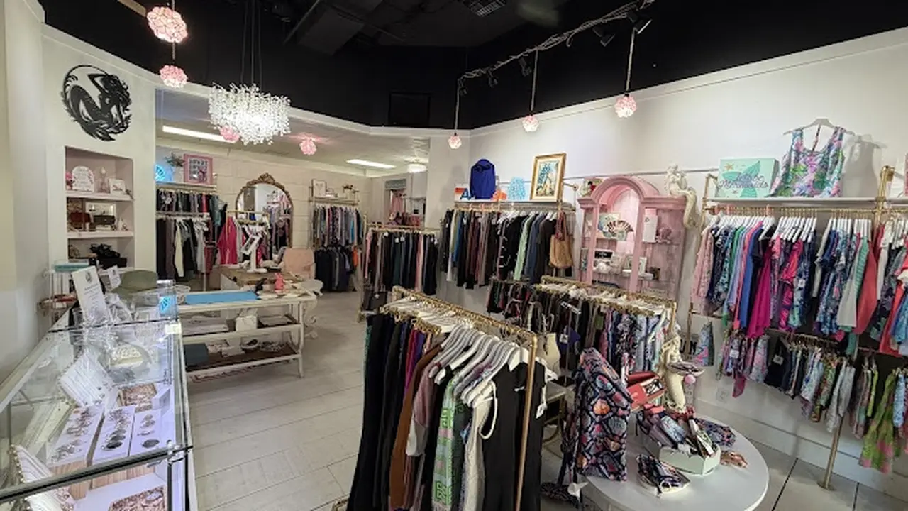Consignment store in Marco Island, Florida: Oceanchild Luxury Resale Boutique