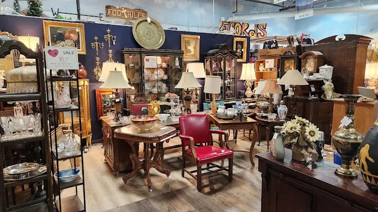 Consignment store in Golden, Colorado: Old Crows Antiques