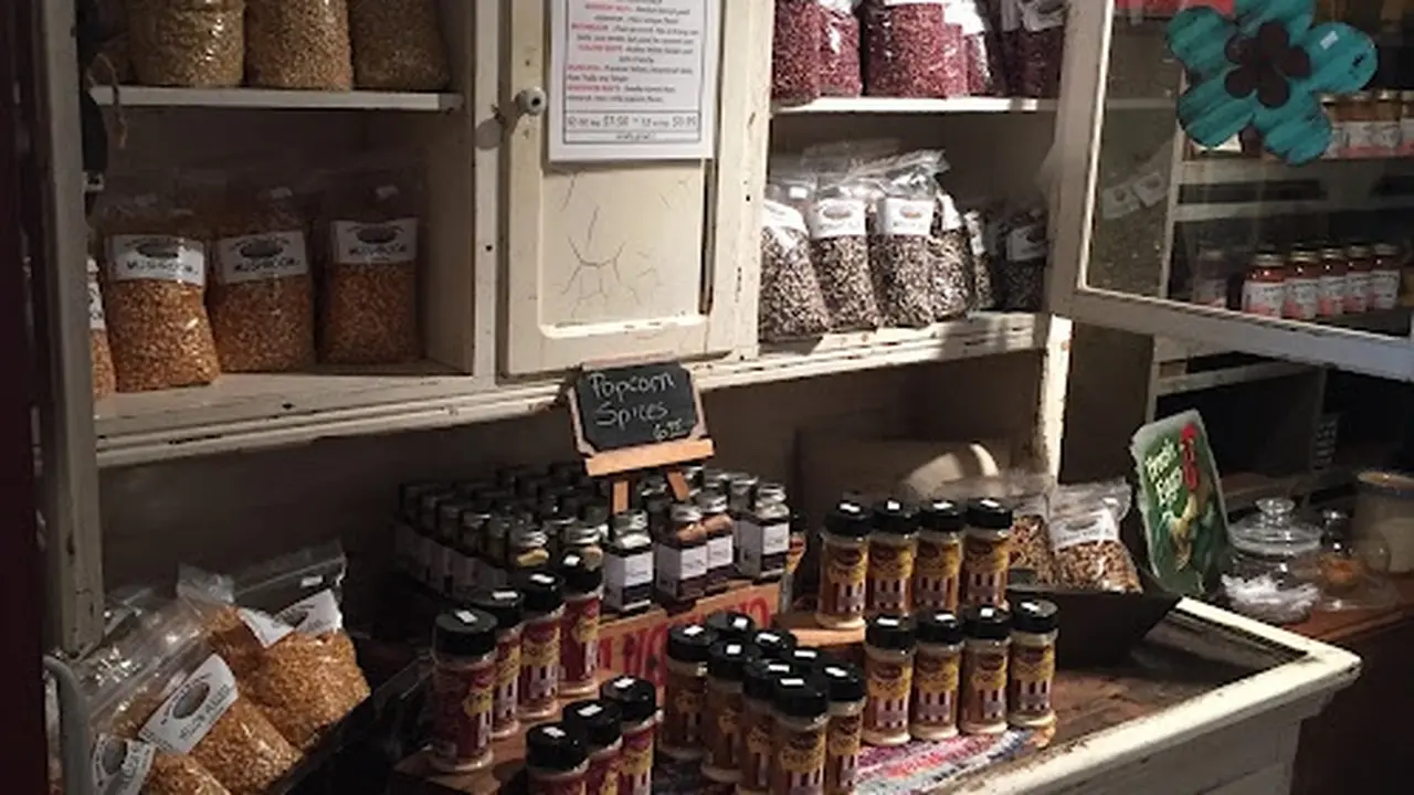 Consignment store in Franksville, Wisconsin: Old Homestead Orchard