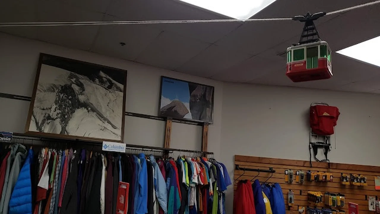 Consignment store in Olympia, Washington: Olympia Gear Exchange