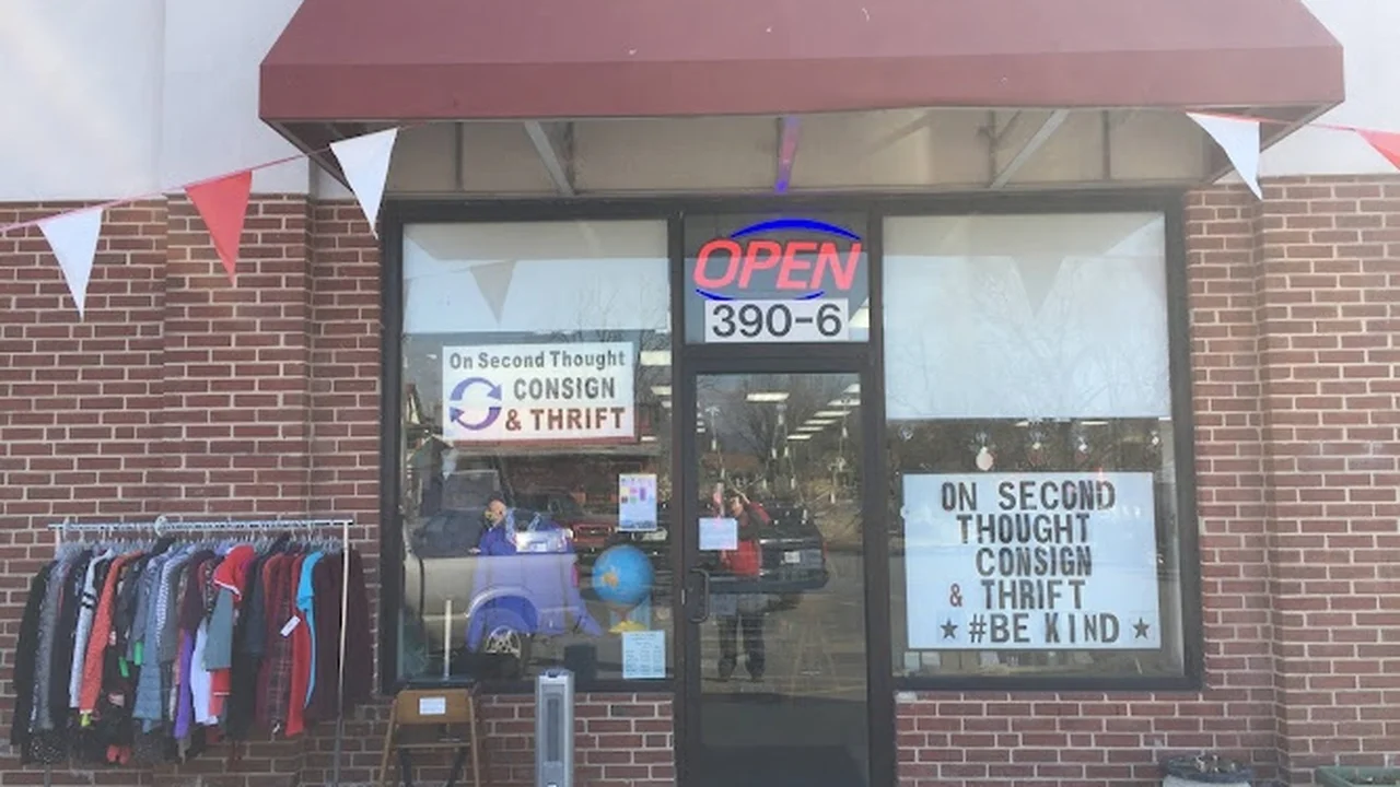 Consignment store in Strasburg, Virginia: On Second Thought Consign & Thrift