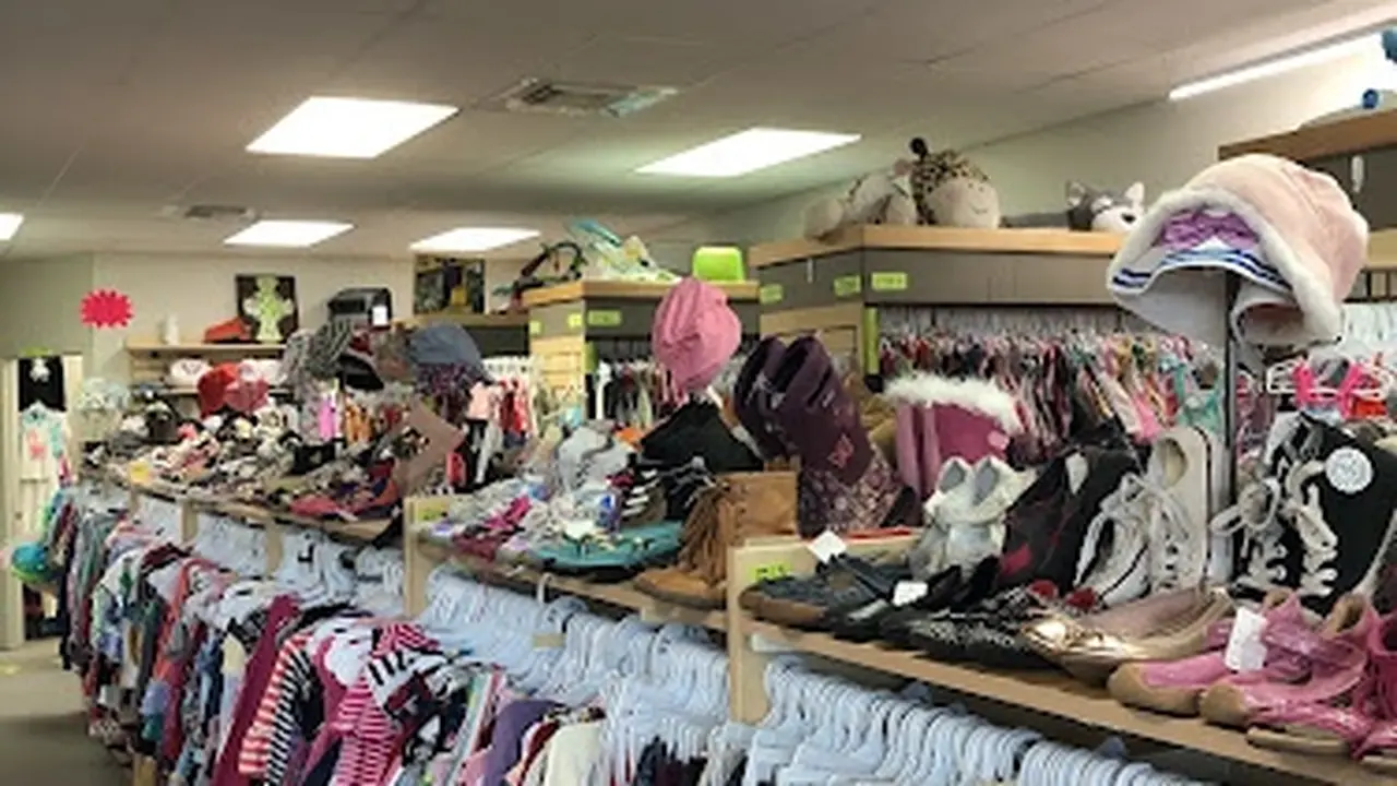 Consignment store in Northport, Alabama: Once and Again For Kids
