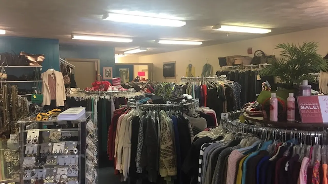 Consignment store in Wakefield, Rhode Island: One More Time