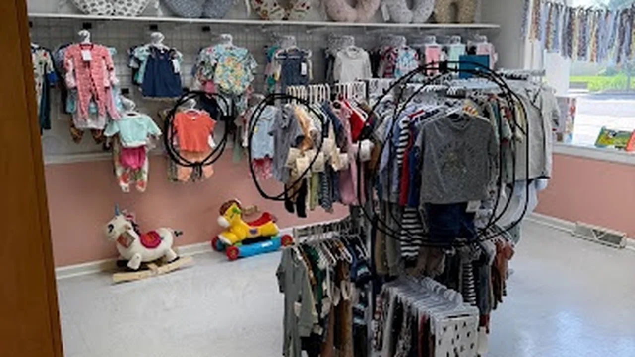 Consignment store in Dickson, Tennessee: One of a Kind