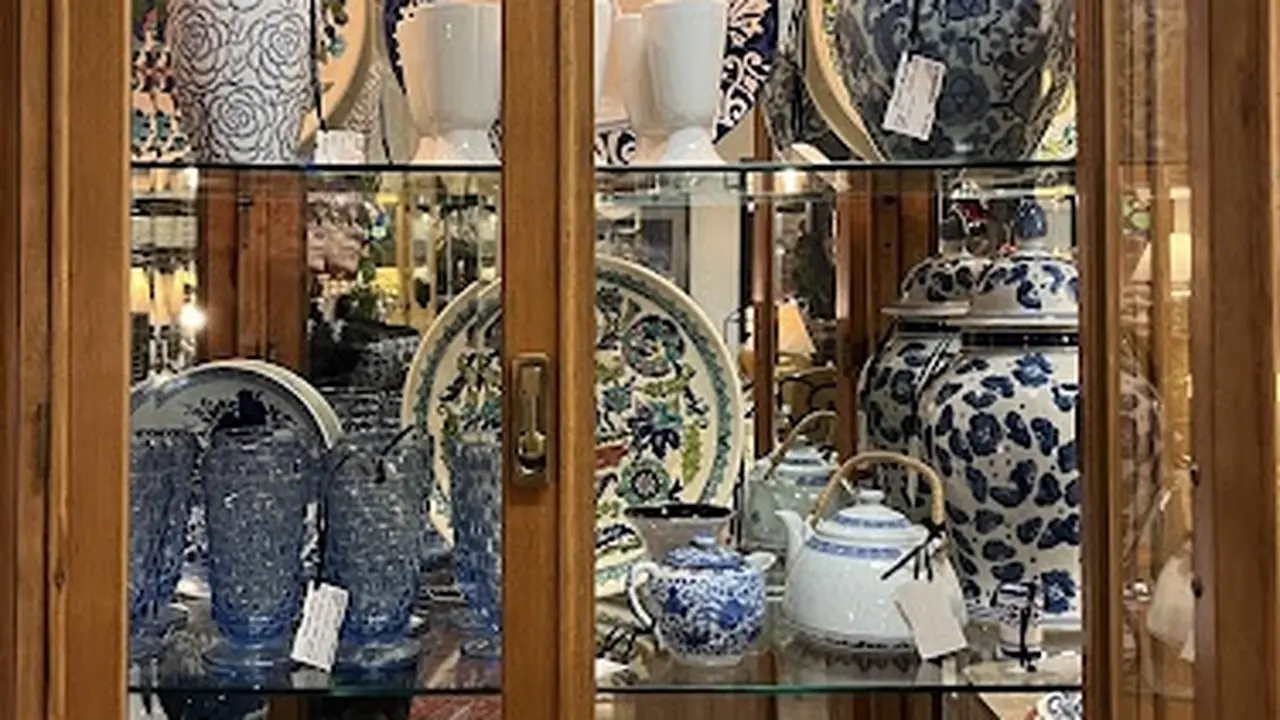 Consignment store in West Allis, Wisconsin: Optimist's Bazaar