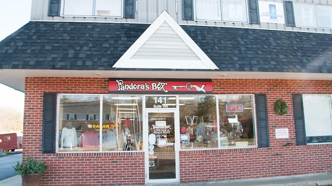 Consignment store in Salisbury, Massachusetts: Pandora's Box