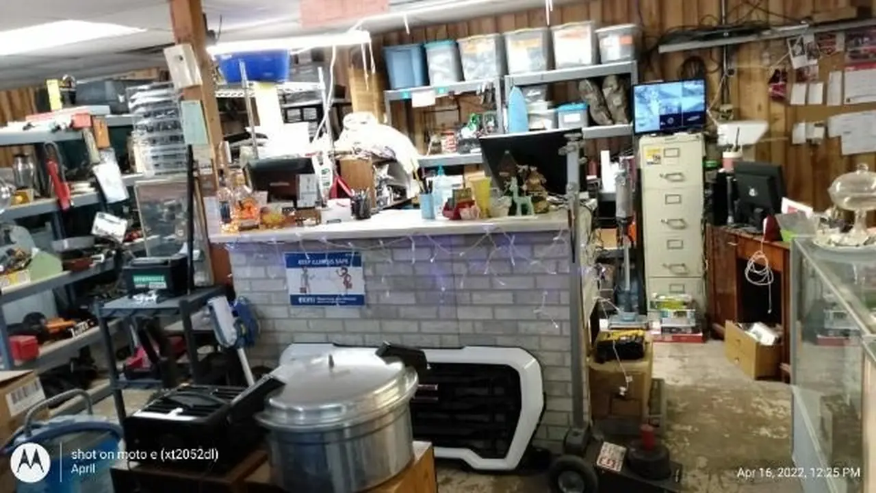 Consignment store in Paris, Illinois: Paris Resale Shop