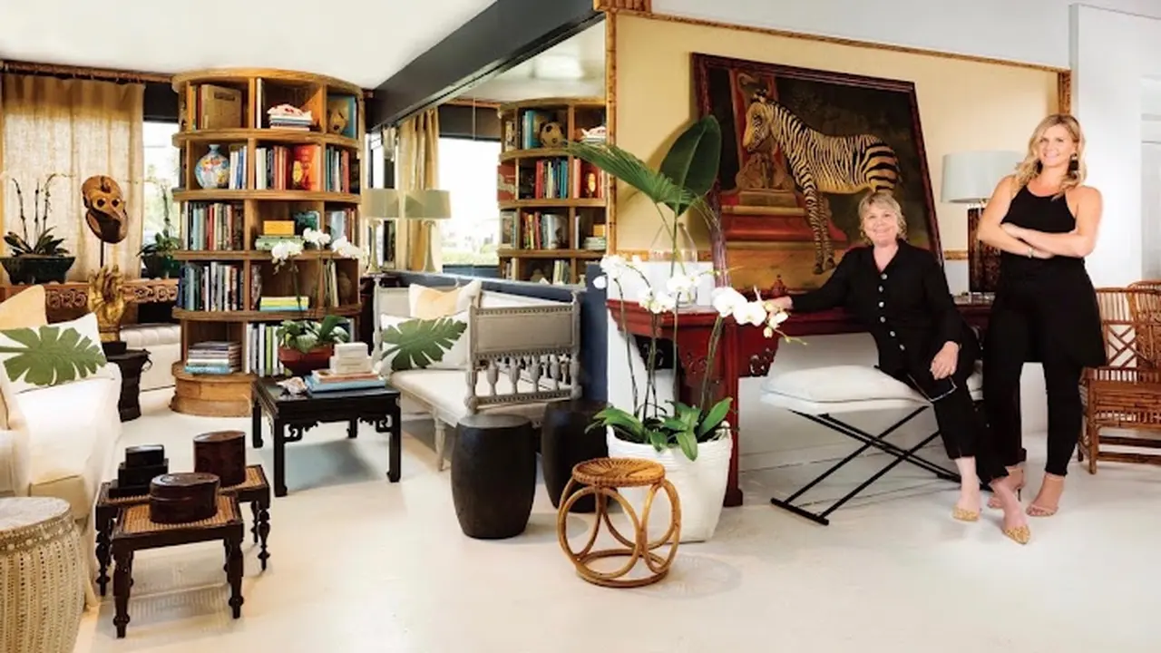 Consignment store in West Palm Beach, Florida: Paula Roemer at Antique Row