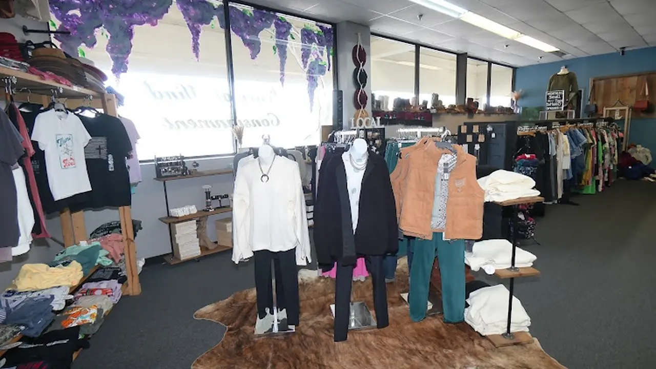Consignment store in Mocksville, North Carolina: Peace of Mind Consignment & Boutique