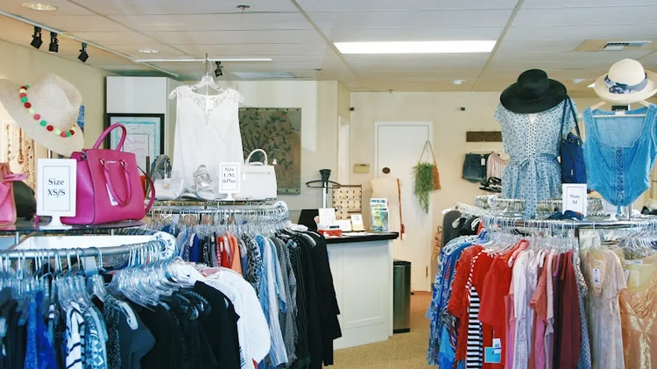 Consignment store in Edmonds, Washington: Pear Tree Consignment