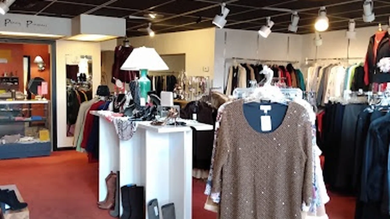 Consignment store in Youngstown, Ohio: Penny Pinchers