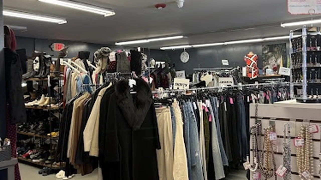 Consignment store in Wakefield, Rhode Island: Perennials Consignment