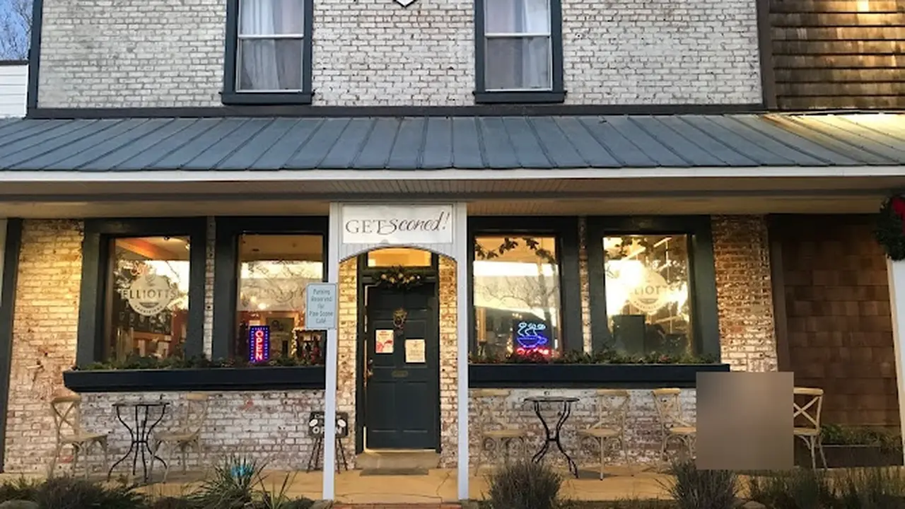 Consignment store in Pinehurst, North Carolina: Pine Scone Cafe Pinehurst