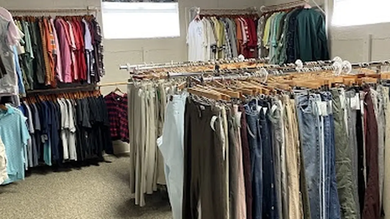 Consignment store in Hickory, North Carolina: Plum Handsome Consignment