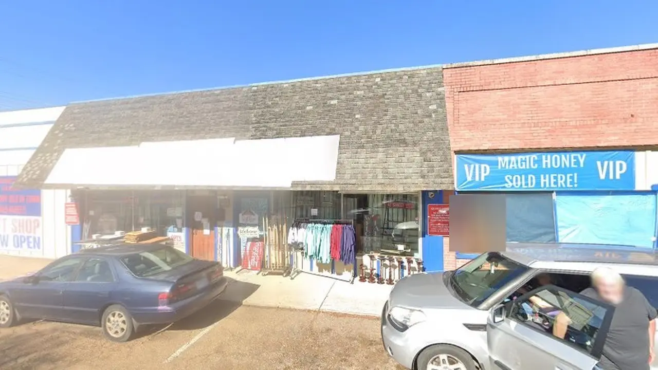 Consignment store in Forrest City, Arkansas: Plus Some
