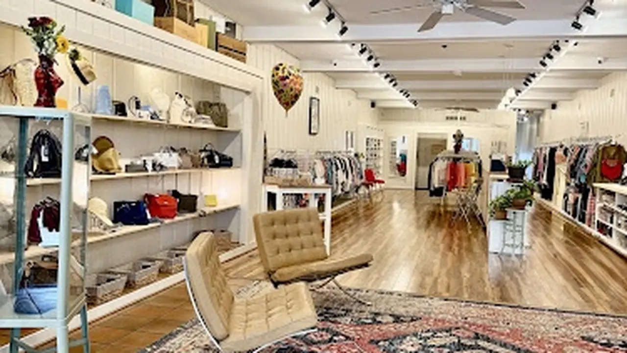 Consignment store in St Joseph, Michigan: Posh Boutique