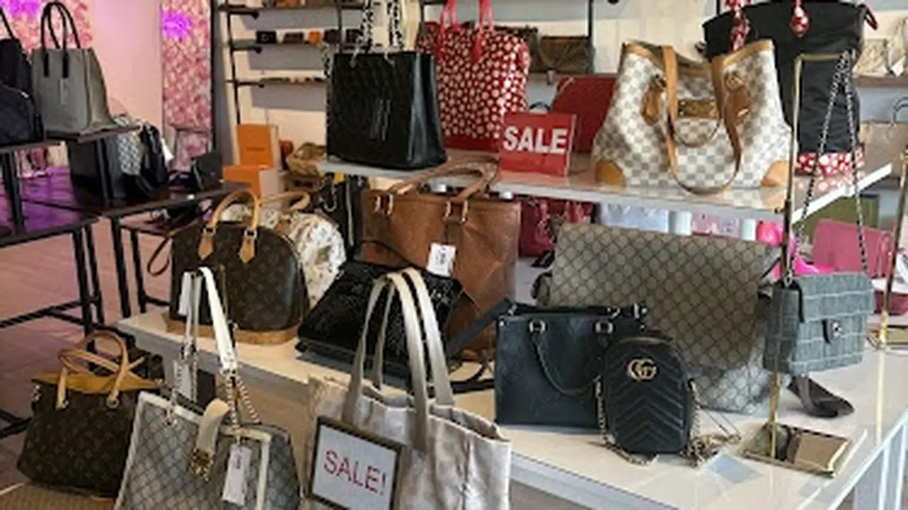 Consignment store in Naples, Florida: Posh Purse Co