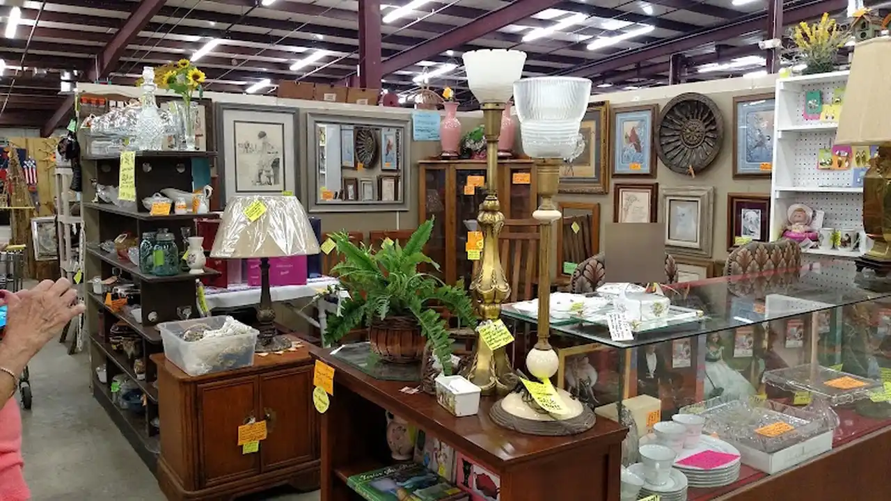 Consignment store in Prattville, Alabama: Prattville Pickers